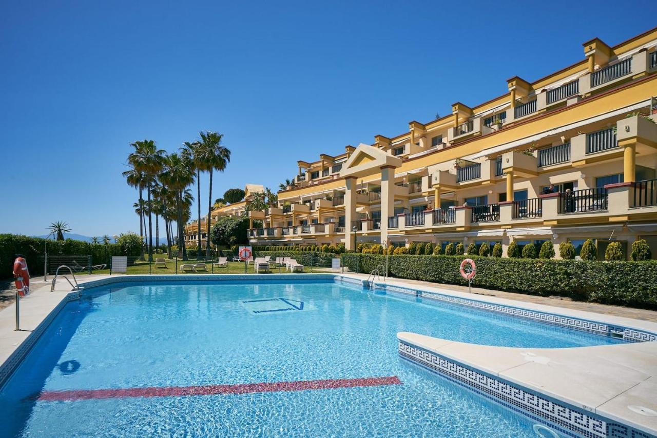 Апартаменты Oleholidays Romana Playa 223 Primera Linea Playa Марбелья Экстерьер фото
