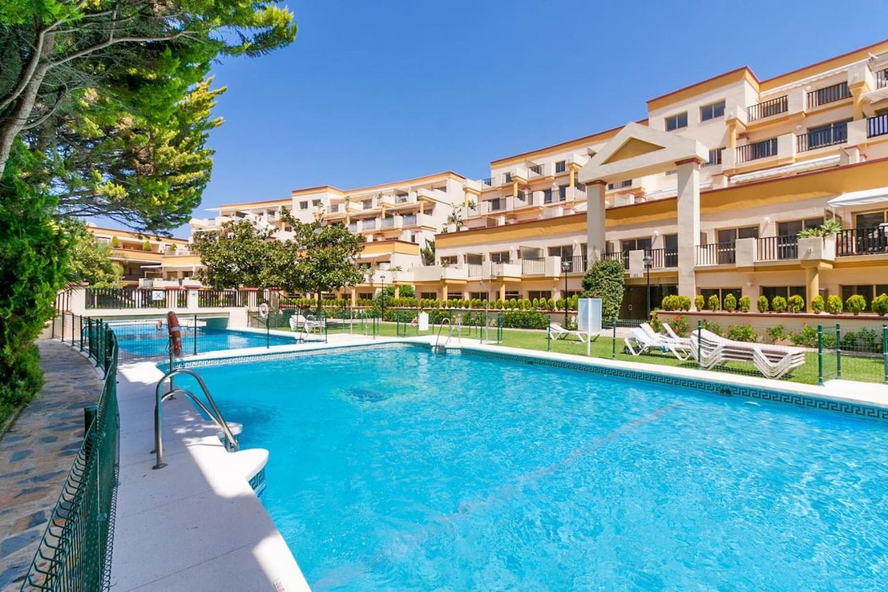 Апартаменты Oleholidays Romana Playa 223 Primera Linea Playa Марбелья Экстерьер фото